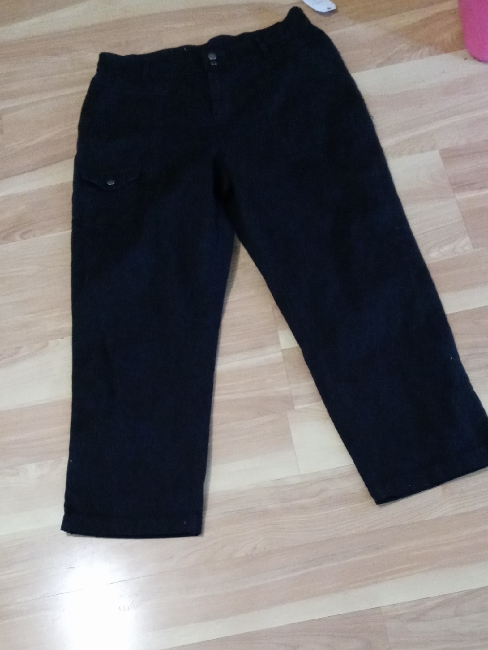 NWT Time and Tru Black Women's Cargo Capri Pants
